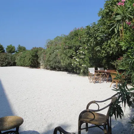 Masseria Specchiulla *