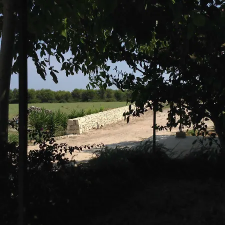 Masseria Specchiulla בית נופש *